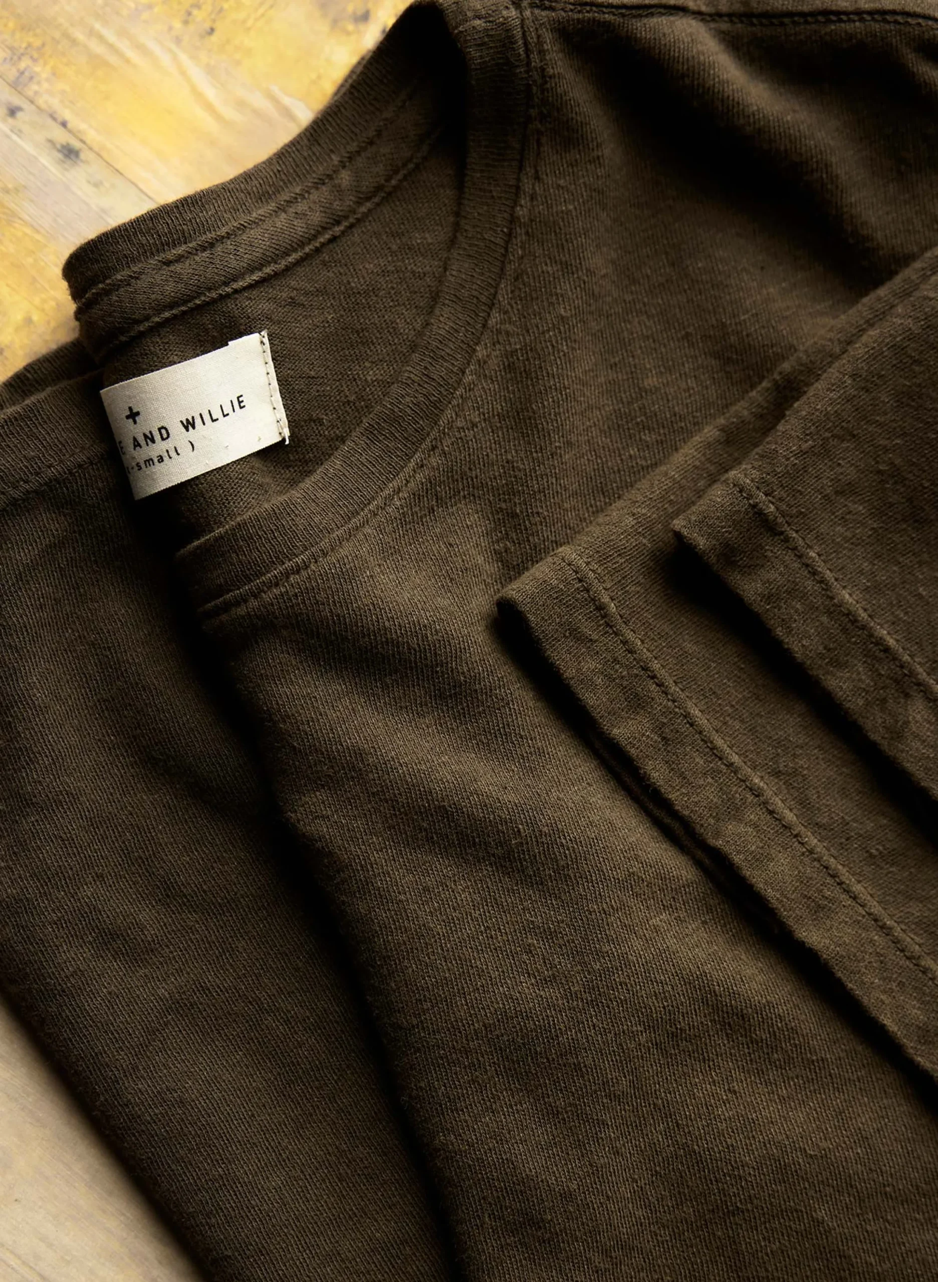 imogene + willie Cotton Hemp Crew In Olive| T-Shirts