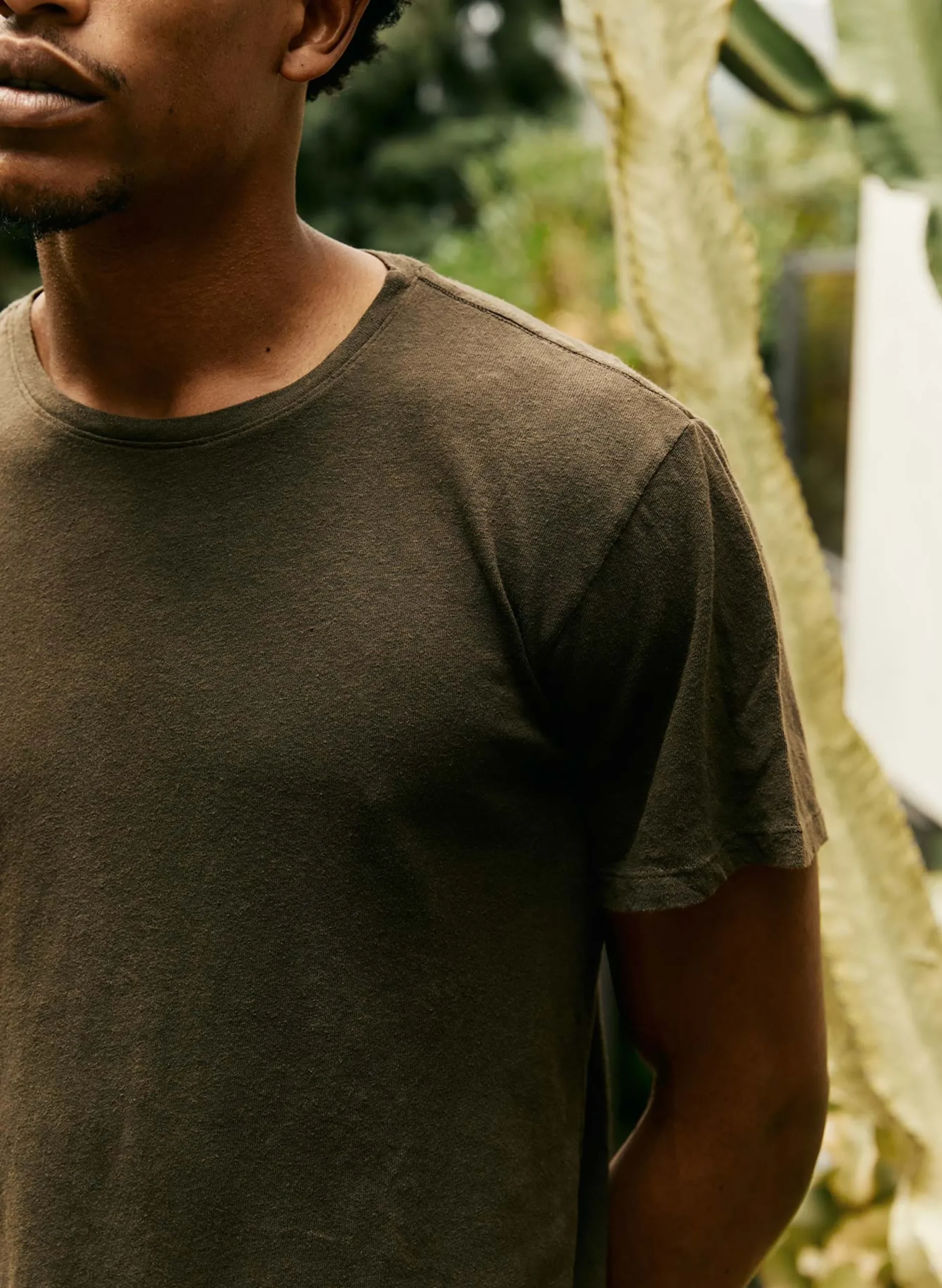 imogene + willie Cotton Hemp Crew In Olive| T-Shirts