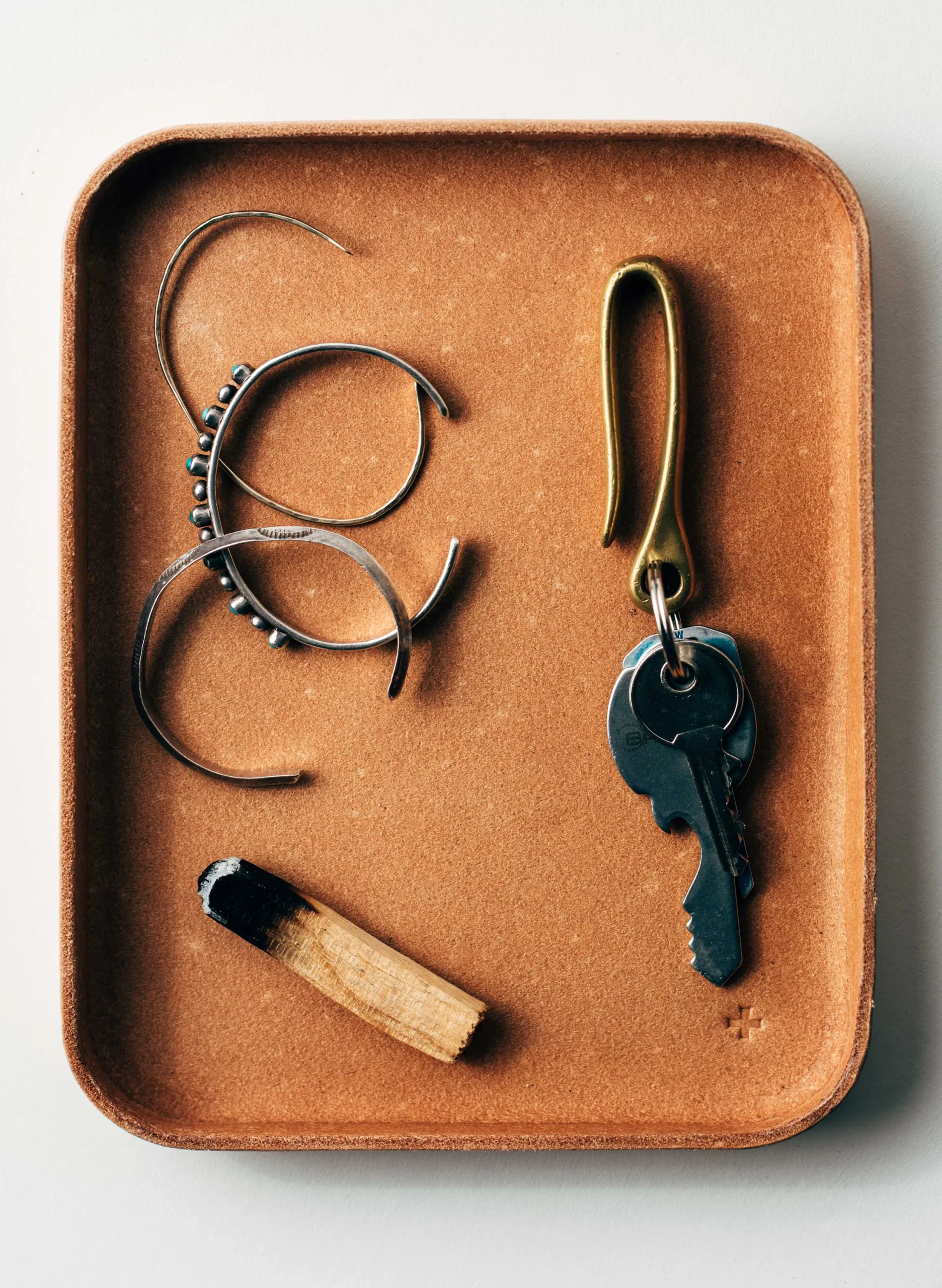 imogene + willie Emil Erwin Natural Leather Tray|Women Accessories|Accessories
