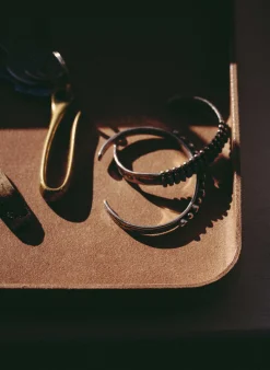 imogene + willie Emil Erwin Natural Leather Tray|Women Accessories|Accessories