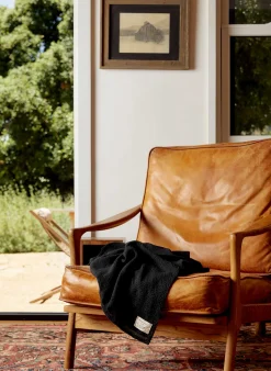 imogene + willie I+w X Family Heirloom Weavers Cotton Throw In Black|Women Home Goods|Home Goods
