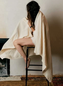 imogene + willie I+w X Family Heirloom Weavers Cotton Throw In Natural|Women Home Goods|Home Goods