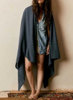 imogene + willie I+w X Family Heirloom Weavers Cotton Throw In Indigo|Women Home Goods|Home Goods