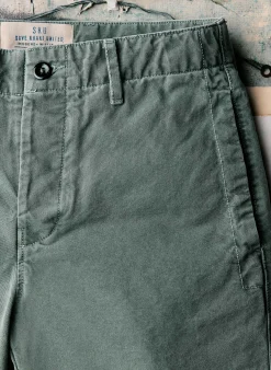 imogene + willie I+w X SKU Cutoff Chino In Fatigue Green| Pants & Shorts