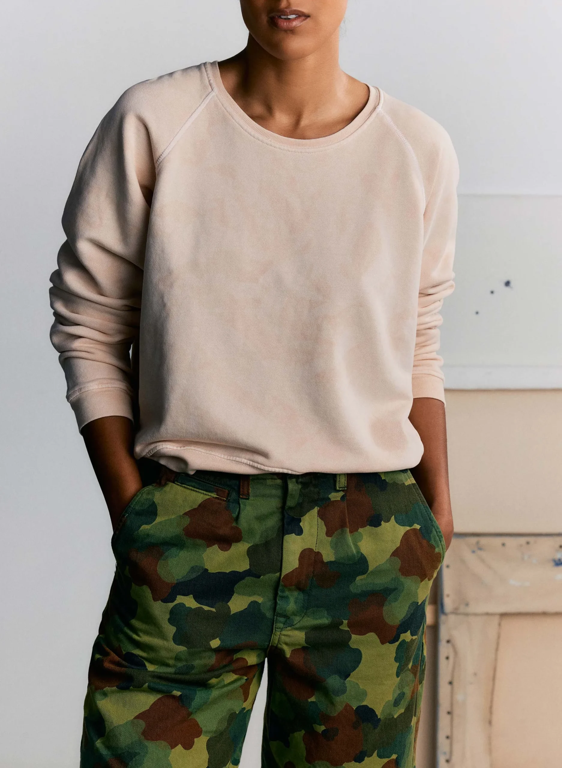 imogene + willie Lana Raglan Sweatshirt In Faded Pink|Women Knits & Sweaters