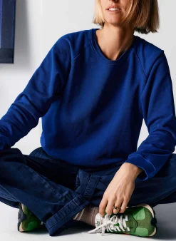 imogene + willie Lana Raglan Sweatshirt In Klein Blue|Women Knits & Sweaters