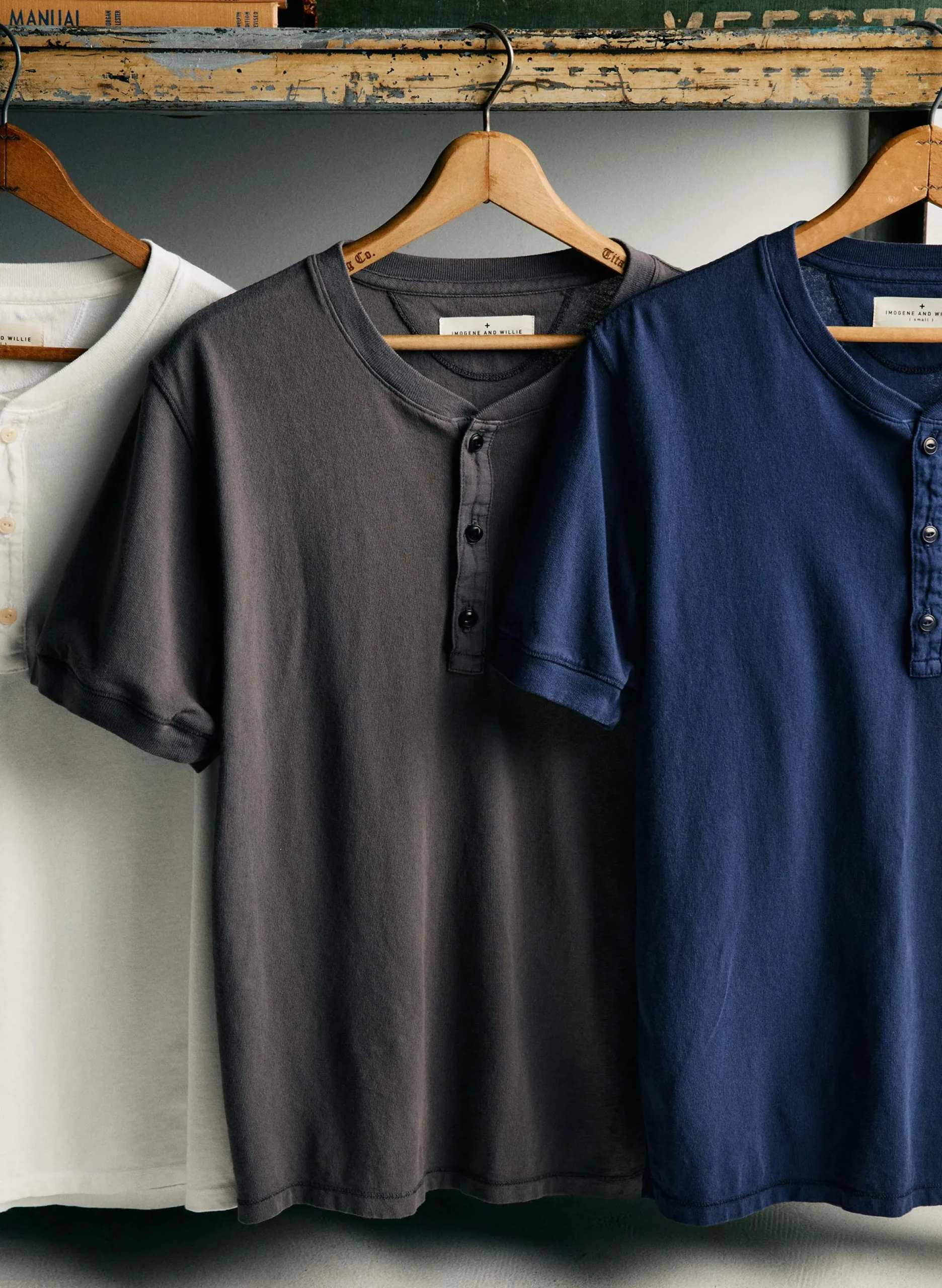 imogene + willie S/s Henley In Navy| Knits & Sweaters