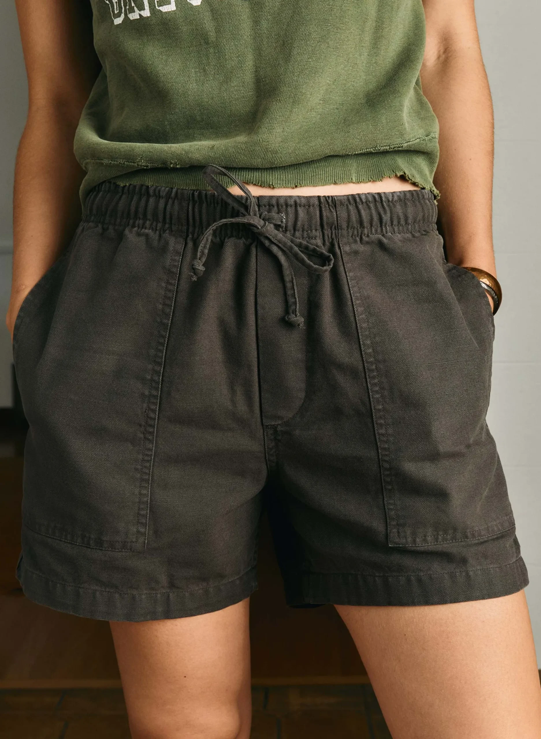 imogene + willie The Canvas Lounge Short In Faded Black|Women Pants & Shorts|Pants & Shorts