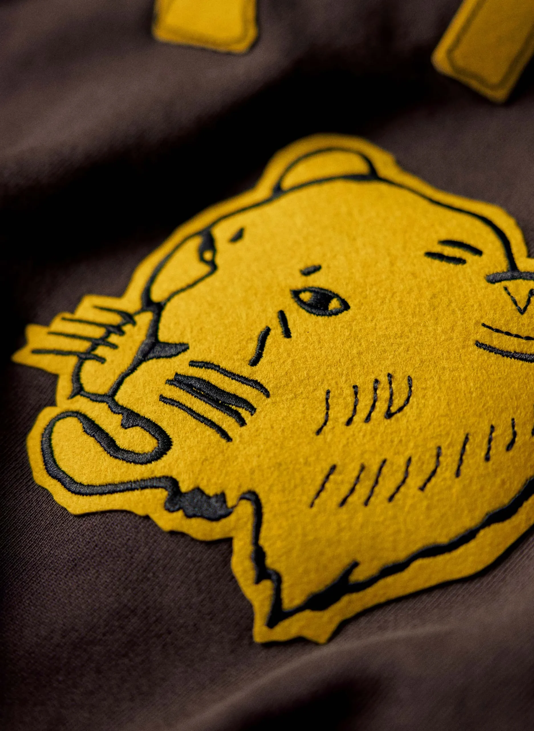 imogene + willie The "hellcat" Sweatshirt In Faded Brown|Women Knits & Sweaters|Knits & Sweaters