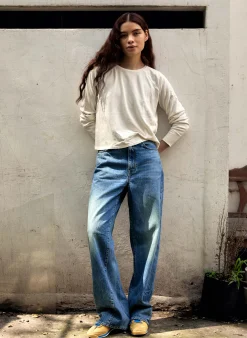 imogene + willie The Long Sleeve Raglan In Vintage White|Women Tees + Tanks|Knits & Sweaters