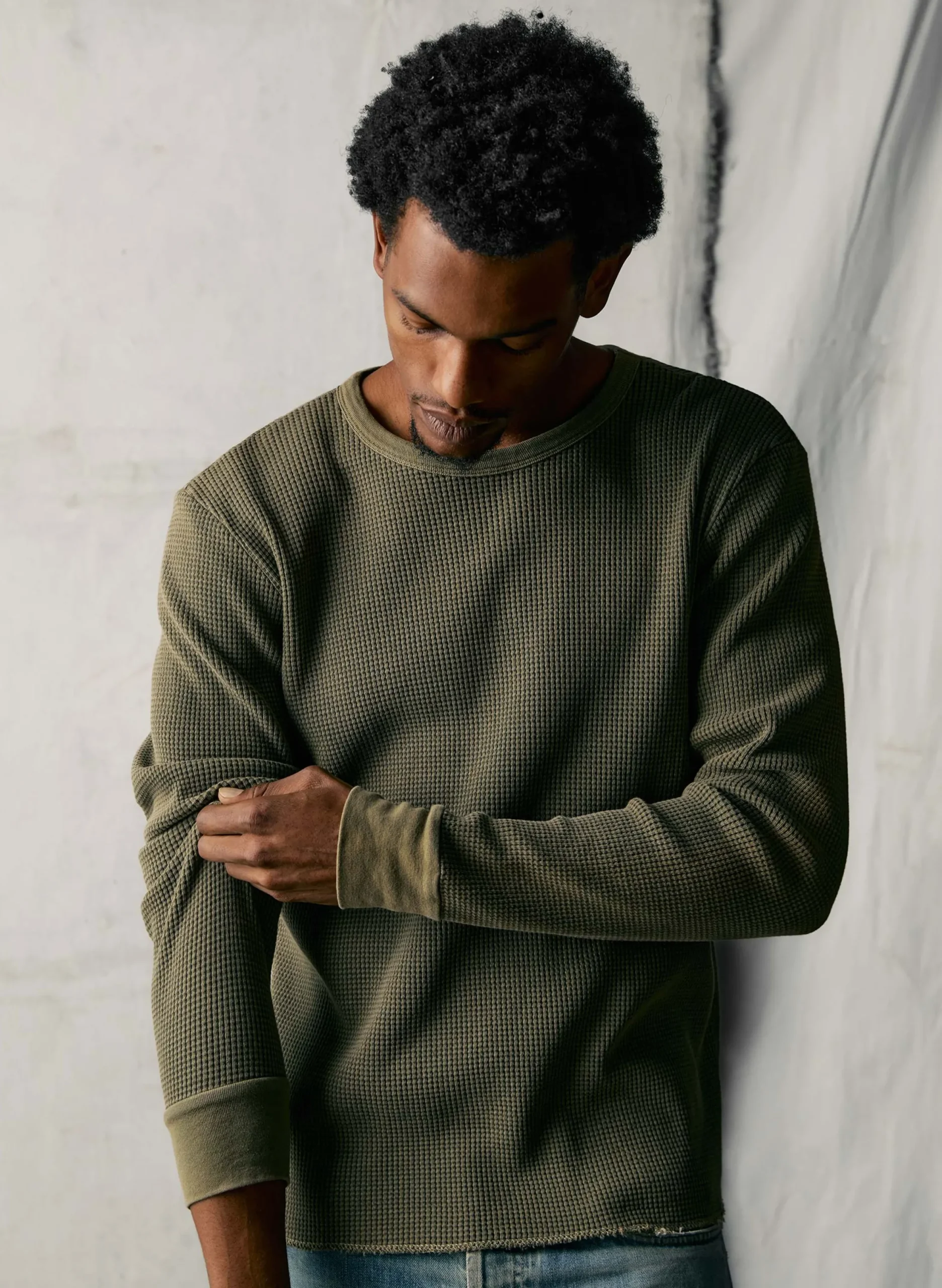 imogene + willie The Long Sleeve Thermal Crew In Olive| Knits & Sweaters