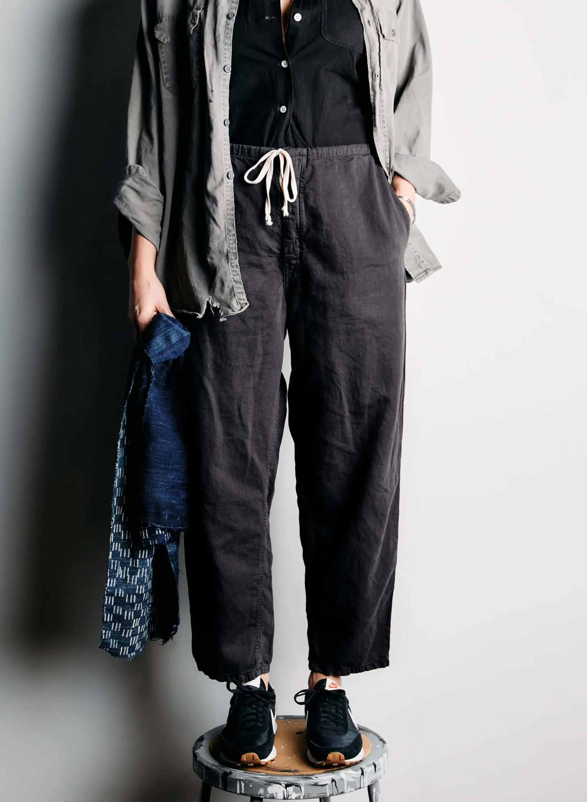 imogene + willie The Lounge Pant In Faded Black|Women Pants & Shorts|Pants & Shorts