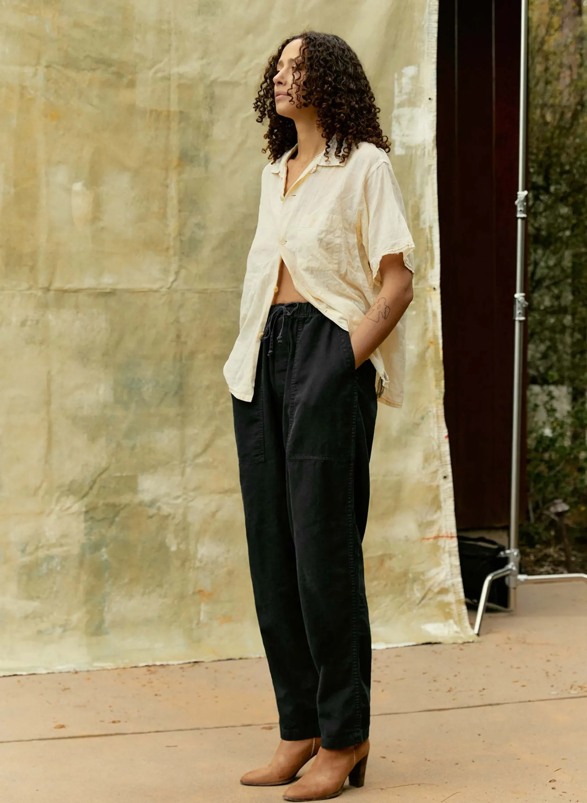 imogene + willie The Ventura Chore Pant In Faded Black|Women Pants & Shorts|Pants & Shorts