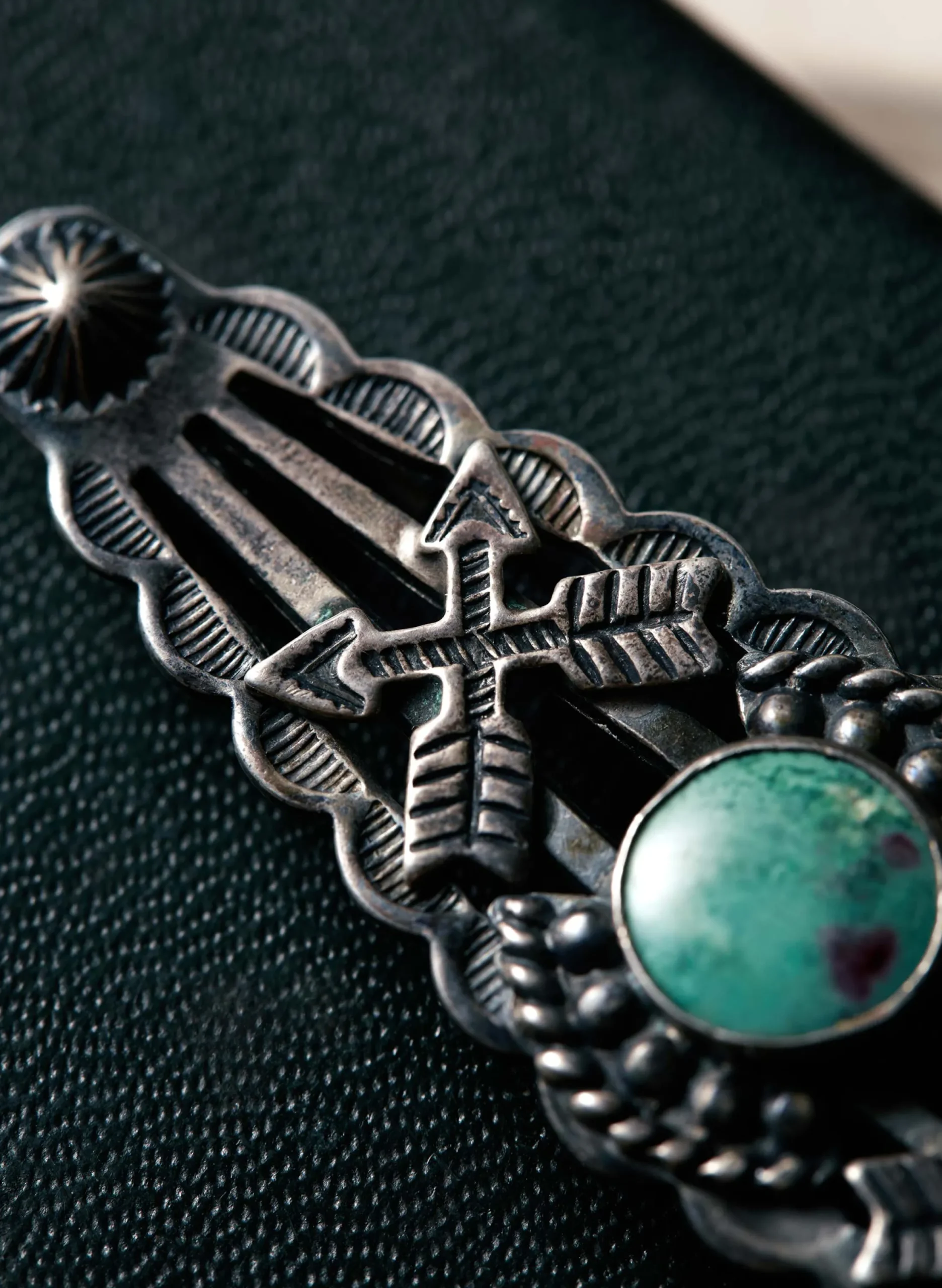 imogene + willie Vintage Navajo Arrow Pin|Women Accessories|Accessories