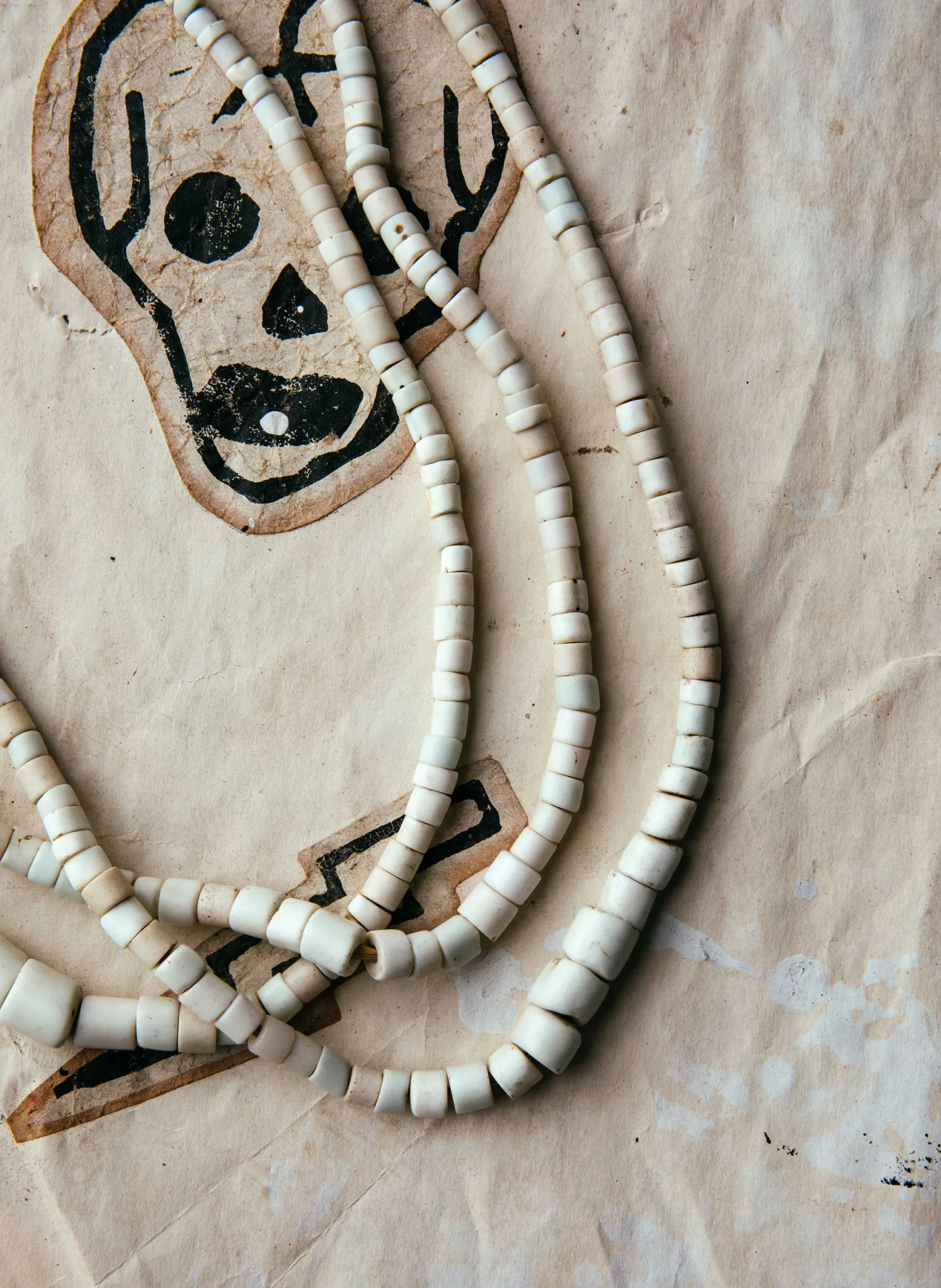 imogene + willie Vintage White Goomba Trade Bead Necklace|Women Accessories|Accessories